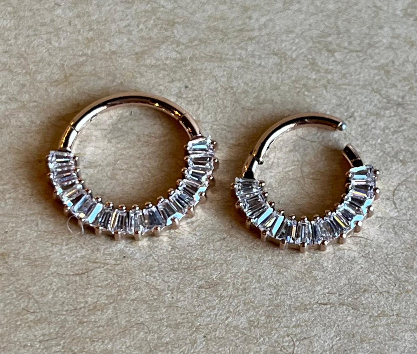 1pc Baguette Gem Fan Hinged Segment Ring 16g Septum Clicker Helix Orbital Daith