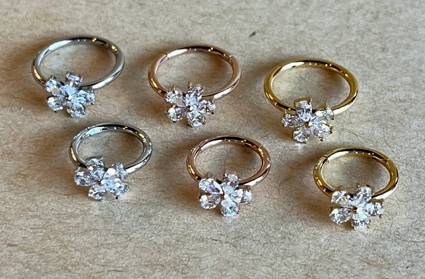 1pc Gem Flower Hinged Segment Ring 16g Clicker Tragus Helix Orbital Snug Daith