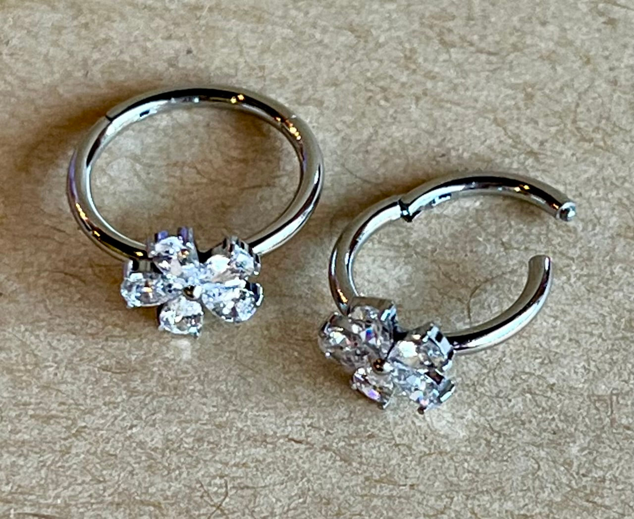 1pc Gem Flower Hinged Segment Ring 16g Clicker Tragus Helix Orbital Snug Daith