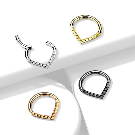 1pc Lined Pyramid Cuts Chevron Hinged Segment Ring Helix Septum Clicker