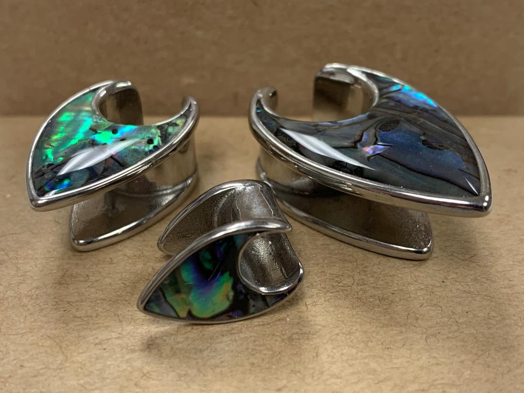 PAIR Abalone Tear Drop Saddle Ear Spreader Surgical Steel Tunnels Plugs Gauges