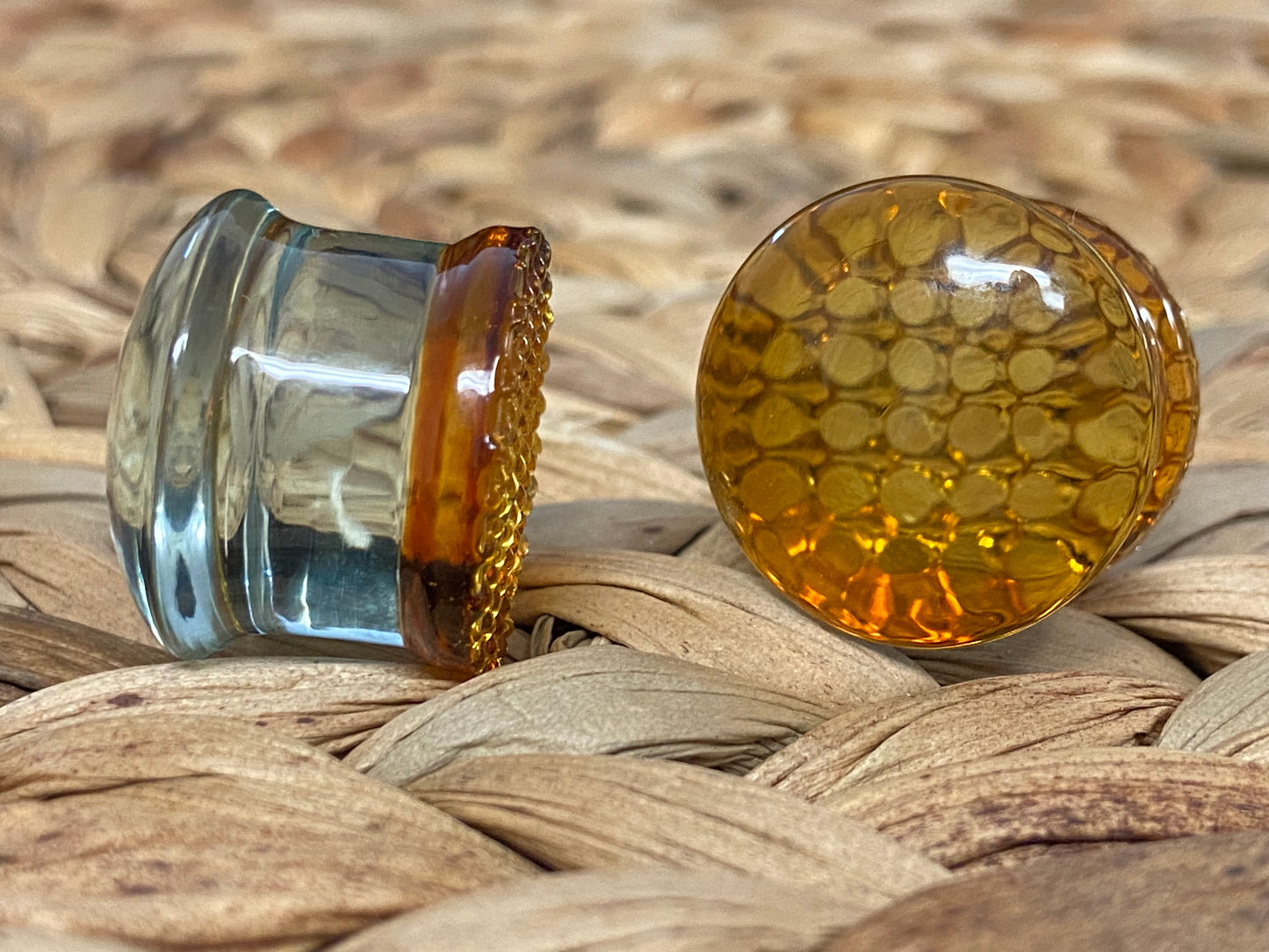 PAIR Honey Comb Design Glass Plugs Honeycomb