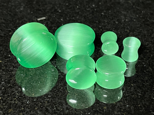 PAIR  Green Cat Eye Stone Double Flare Plugs Tunnels Earlets Gauges Body Jewelry