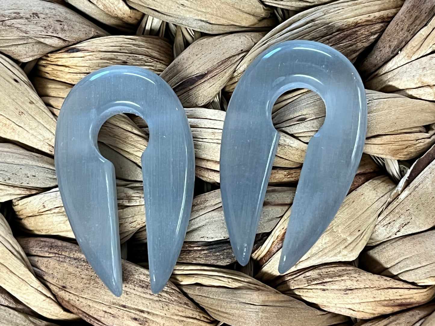 PAIR Grey Cat Eye Keyhole Hanger Ear Weight Plug Gauge Tunnel Gray Stone Gauges