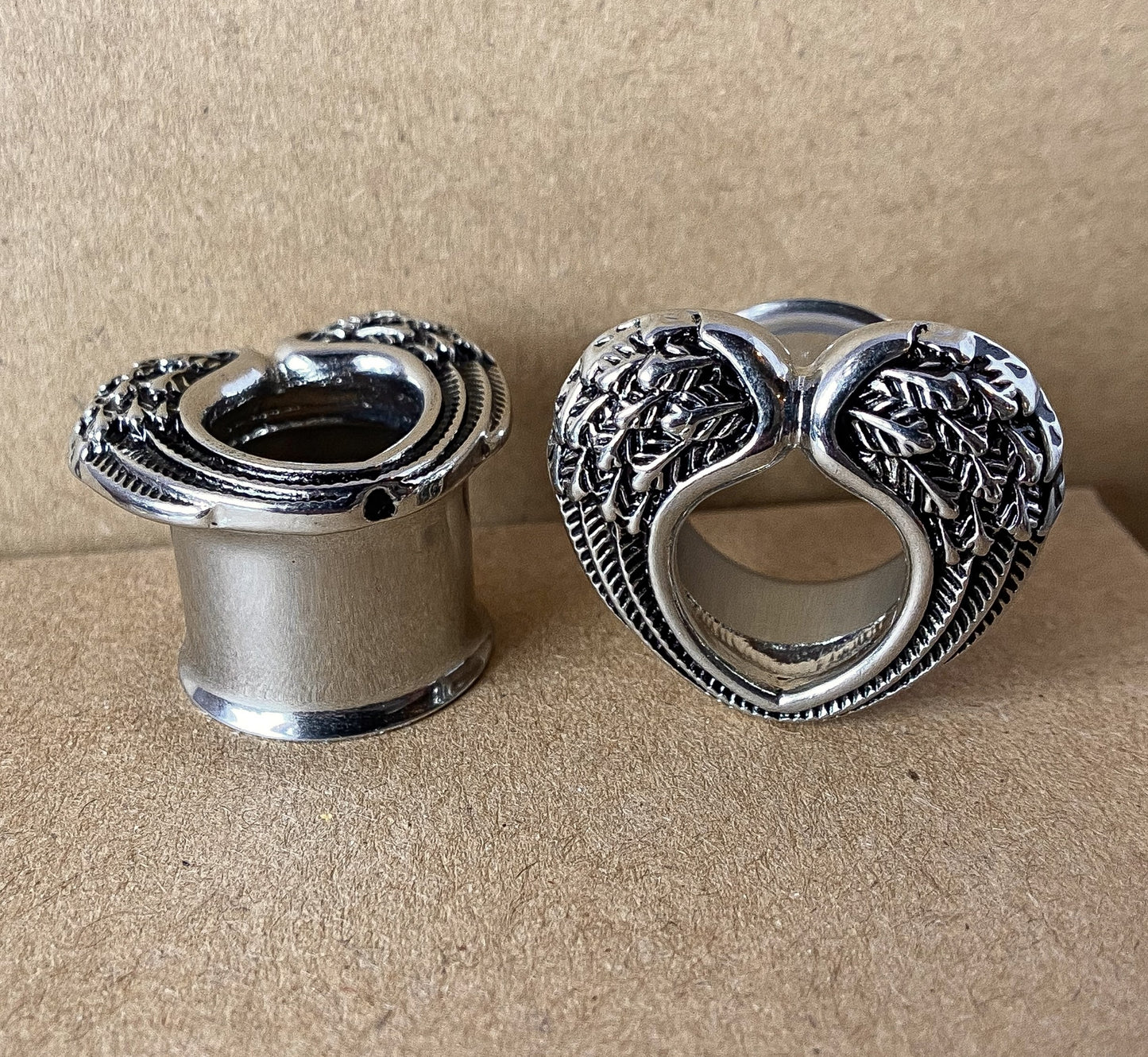 PAIR Heart Angel Wings Steel Double Flare Tunnels Plugs Earlet Gauges